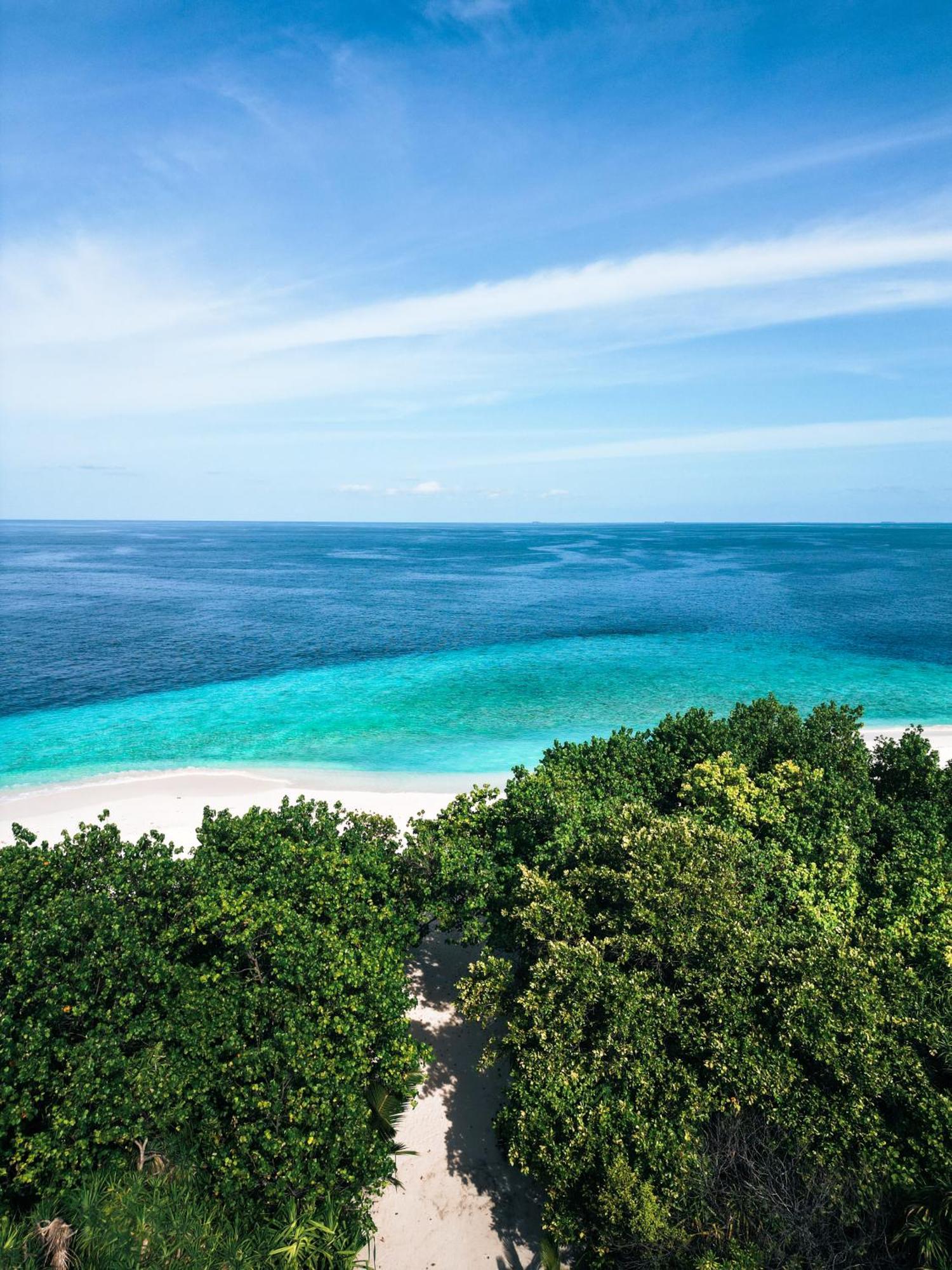 Ukulhas Villa Beach Hotel Екстериор снимка