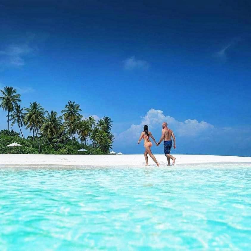 Ukulhas Villa Beach Hotel Екстериор снимка